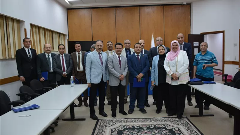 الضرائب تكرم محاضري التسهيلات الضريبية تقديرًا لجهودهم في نشر الوعي