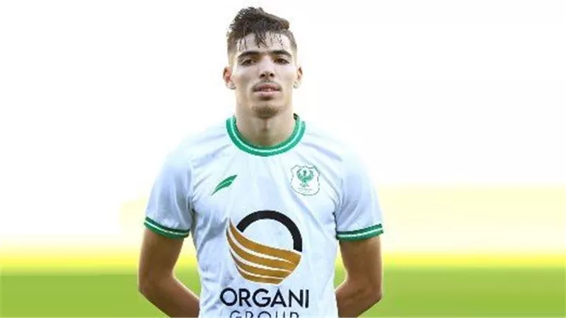 وقع للزمالك.. مصدر بالمصري يكشف سر تأخر إعلان التجديد لدغموم