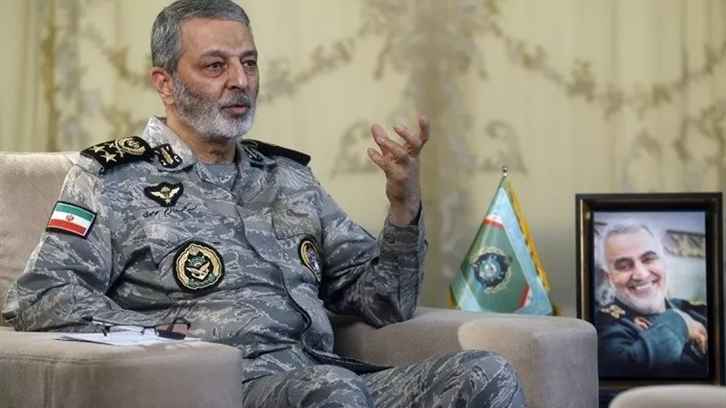رئيس الأركان الإيراني يتوعد: الرد على الضربات الأميركية قادم ولن يكون تقليديًا