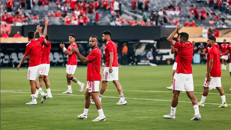  الأهلي يخطط لتعديل عقود 3 لاعبين.. وريبيرو يرفض ضم أحمد عيد