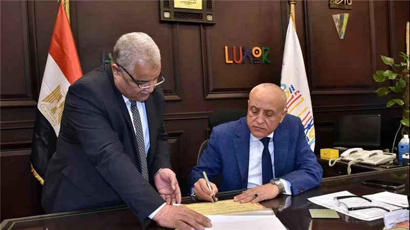 نسبة نجاح الصم وضعاف السمع 100%.. محافظ الأقصر يعتمد نتيجة الإعدادية