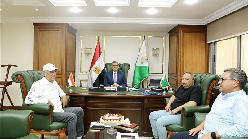 محافظ الجيزة يتابع أعمال تطوير محيط مستشفى بولاق الدكرور