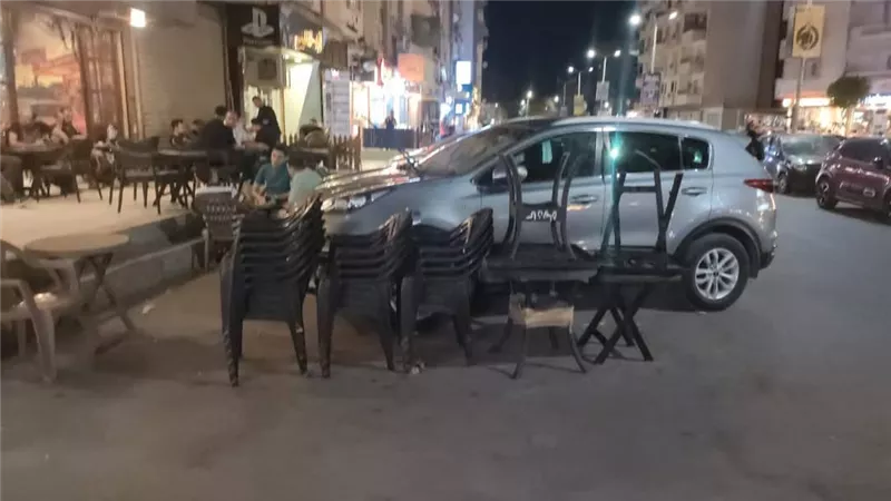 حملات مفاجئة لإزالة الإشغالات وإعادة الانضباط لشوارع السويس     