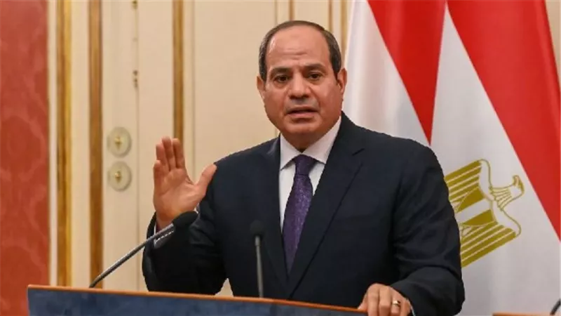  السيسي يتلقى اتصالا من ستارمر ويؤكد ضرورة إنهاء معاناة الشعب الفلسطينى 