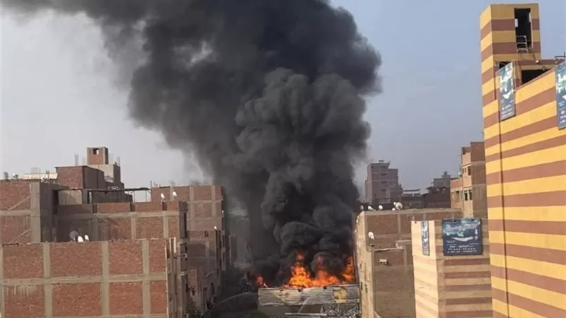التحقيقات الأولية: ماس كهربائي وراء حريق مخزن بويات البراجيل