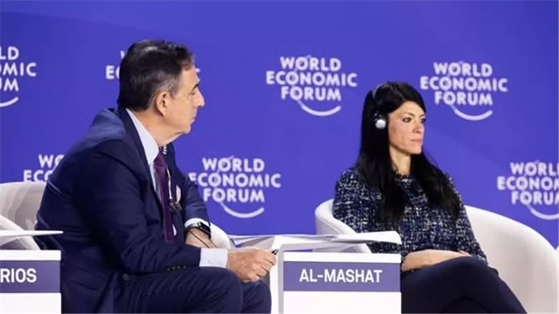 رانيا المشاط تستعرض فى الصين جهود مصر للتحول الطاقة النظيفة