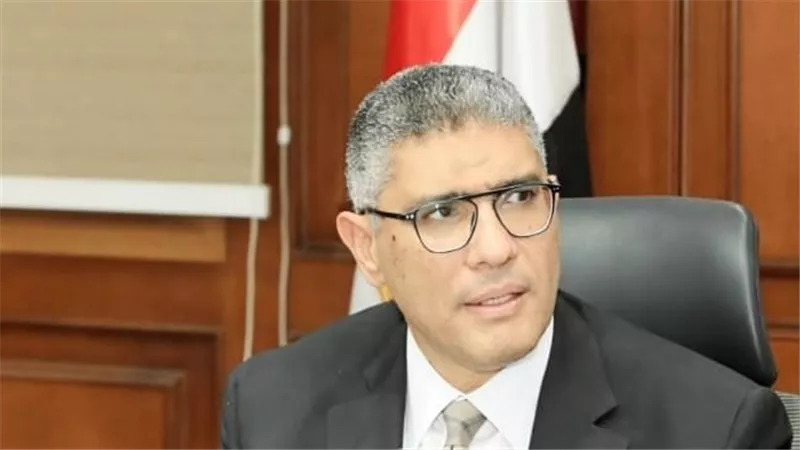 في جولة موسعة.. محافظ الجيزة يوجّه بحلول فورية لـ92 شكوى بمختلف الأحياء