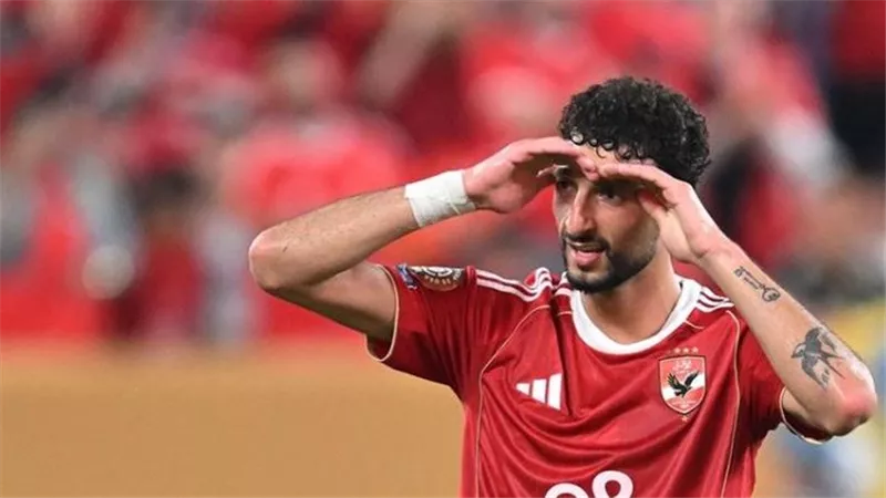 إسلام صادق: وسام أبو علي يرغب في الرحيل والأهلي في ورطة 