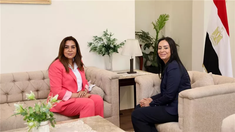 التضامن والتنمية المحلية توقعان بروتوكول «أيادي مصر» للتسويق التراثي 