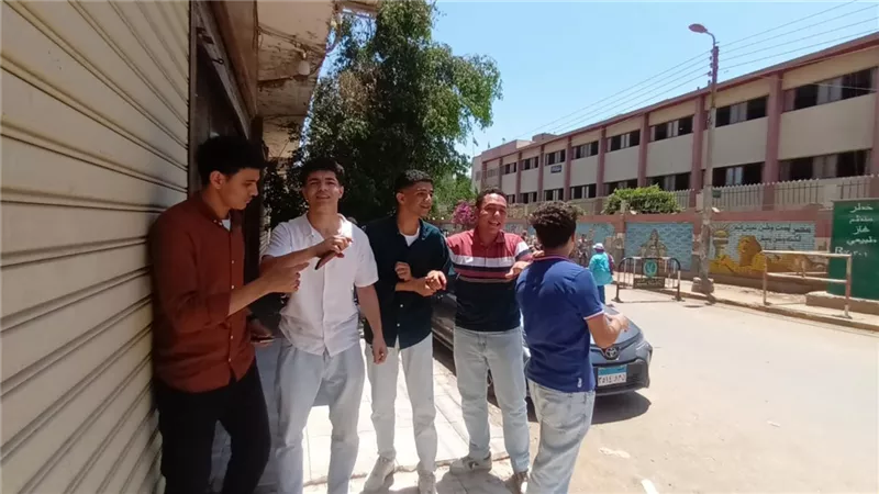 الخرائط تربك الأدبي والكيمياء تثير استياء العلمي بامتحانات الثانوية في المنيا
