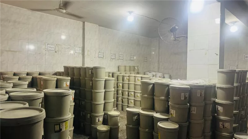 ضبط  315 طن مخللات مجهولة البيانات داخل مصنع بدون ترخيص بالمنوفية 