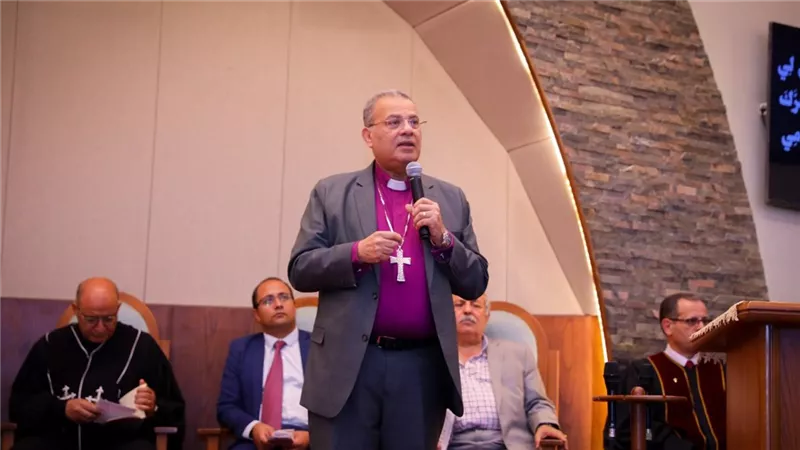 رئيس الطائفة الإنجيلية يشهد تنصيب القس كامل أفرايم لكنيسة عكاكا بالمنيا 