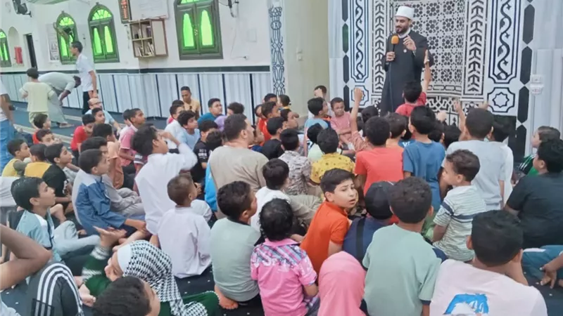 مقارئ الجمهور بالسويس.. منارات نور وهداية في بيوت الله