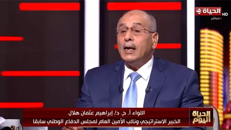 خبير عسكري: إيران لن تتخلى عن برنامجها الصاروخي وواشنطن تحاصرالموانئ