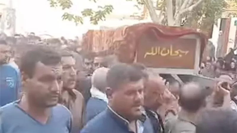 أهالي قرية ميت كنانة بطوخ يشيعون جثمان شهيد الواجب أمين شرطة شبرا الخيمة 