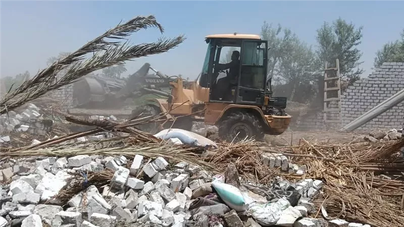 إزالة التعديات على الأراضي الزراعية وأملاك الدولة بمحلية ناصر ببنى سويف