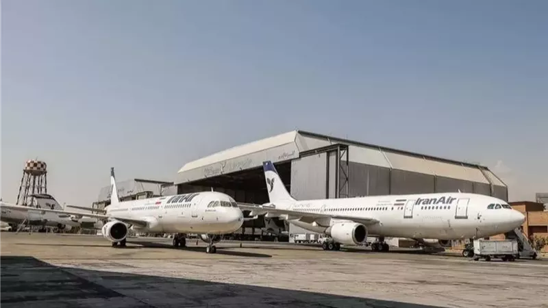 إيران تعلن فتح المجال الجوي وسط وغرب البلاد بعد وقف الحرب مع إسرائيل 