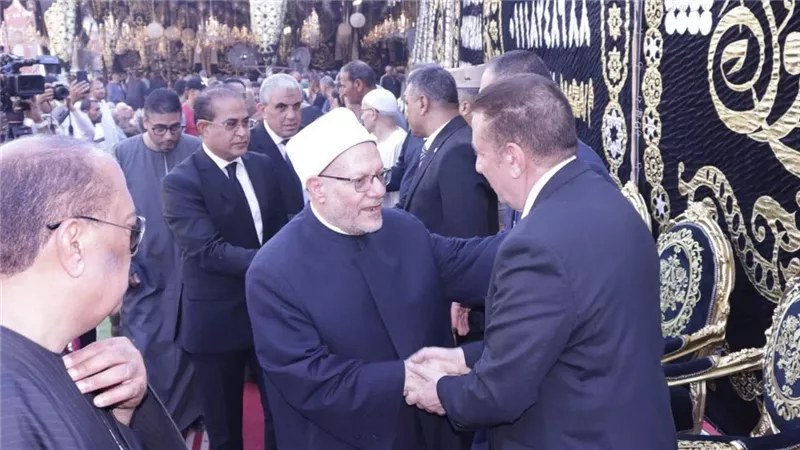 وفد “الجبهة الوطنية” يقدم واجب العزاء في ضحايا حادث المنوفية