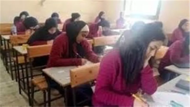 رفض النقل للمستشفي..  إصابة طالب بحالة هبوط داخل اللجنة بالفيوم