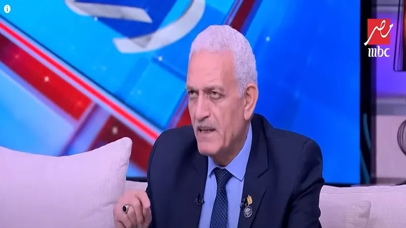 عاطف مغاوري: العلاقة التعاقدية بـ