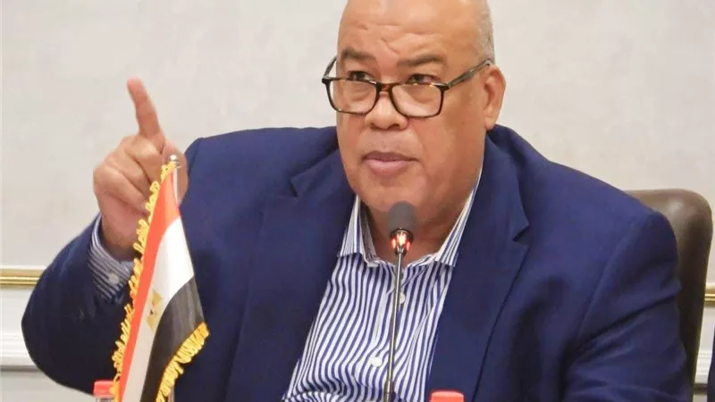«العشري»: مؤشرات الاقتصاد في النصف الأول من 2025 تعكس تماسكاً واستقراراً 