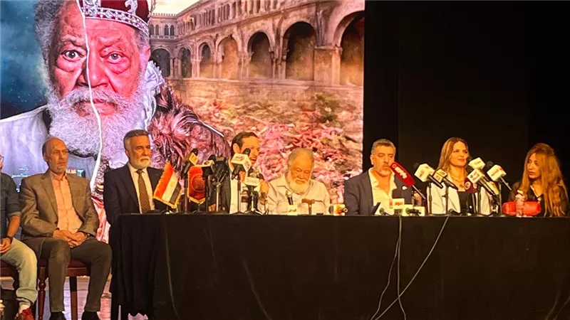 يحيى الفخراني: أشرف عبدالغفور كان مثالاً للخلق والاحترام وسابلنا فنانة عظيمة