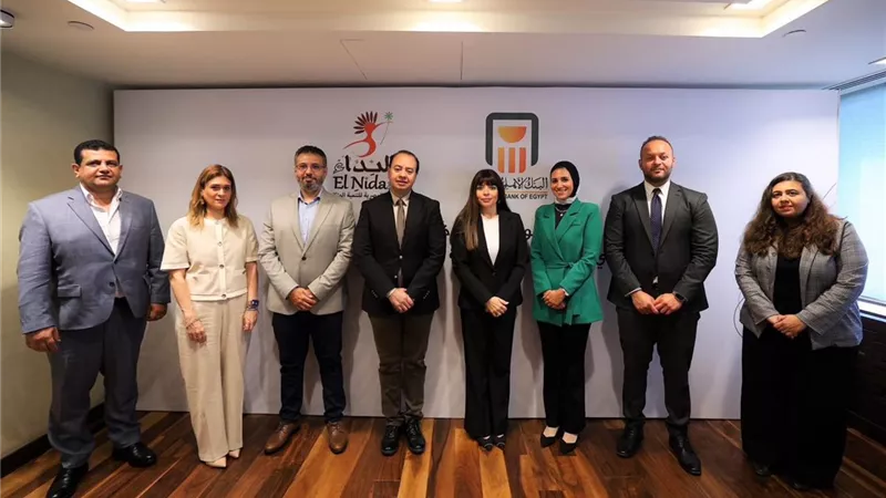 البنك الأهلي: مبادرة إحياء الحرير تدعم التنمية المستدامة وتمكين المرأة بالصعيد