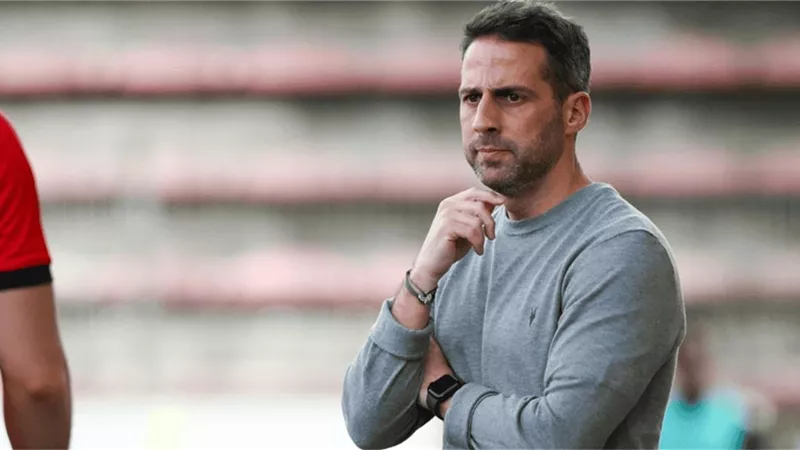 يانيك فيريرا يصل القاهرة تمهيدا لتولي تدريب الزمالك