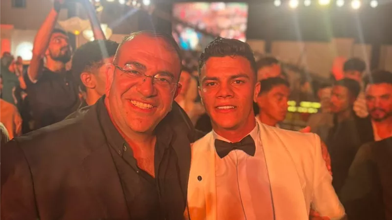  محمود حرب ومصطفى غريب يشاركان في حفل زفاف نجم الزمالك محمد شحاتة | صور 