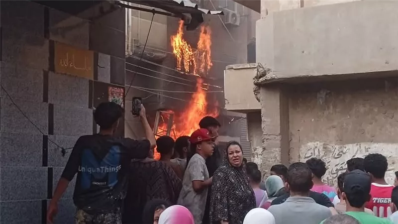 النار ولعت في كل حاجة.. نفوق 6 رؤوس ماشية و15 رأس أغنام في حريق 4 أحواش بسوهاج