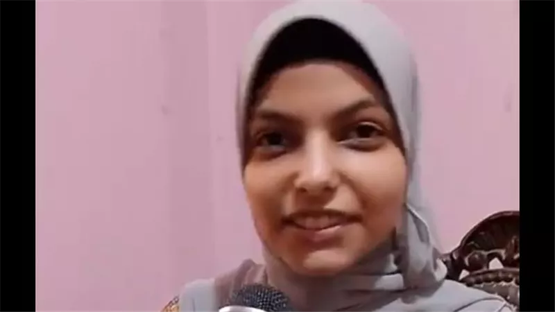 الطالبة ملك سويلم.. فتاة ذات فرشاة صغيرة تحلم بعالم كبير