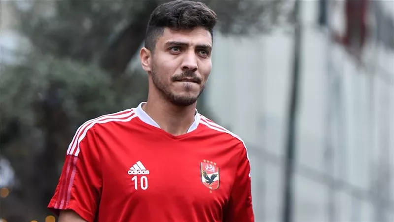 مصادر لـ نيوم رووم: نجم الأهلي تحت أنظار حسام حسن بعد العودة للأهلي