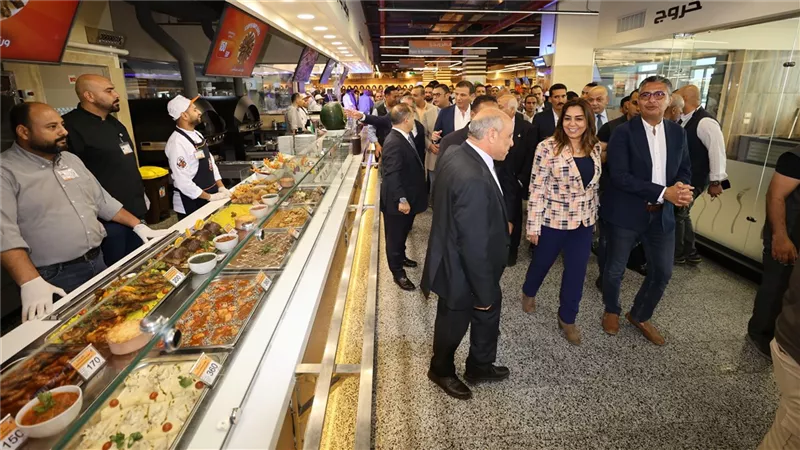 5 وزراء  يفتتحون «سوبر ماركت» في المدينة التراثية بالعلمين الجديدة