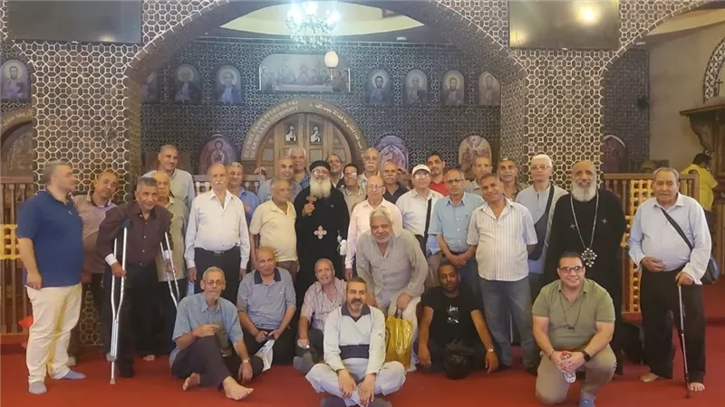 حصن روحي وأخلاقي .. إيبارشية المعادى تُكرّم الأب المثالى فى احتفال خاص 