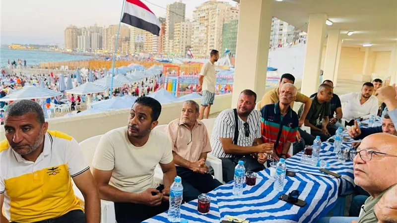 بسبب النزول الليلي للبحر.. غرامات علي مستأجري  3 شواطئ بالإسكندرية 