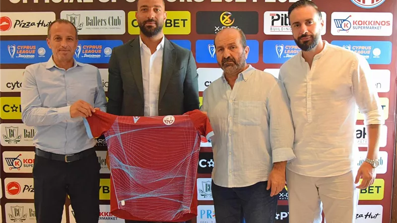 تفاصيل مشروع ميدو الجديد في أوروبا لدعم احتراف اللاعبين المصريين  