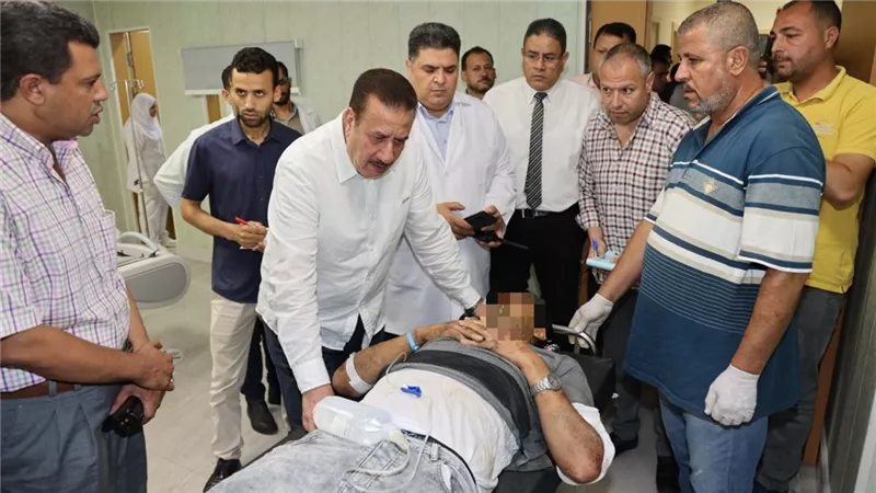 محافظ المنوفية يتوجه لمستشفى الباجور للإطمئنان على المصابين