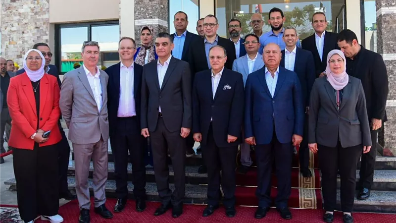 افتتاح خط إنتاج جديد لمرشحات الغسيل الكلوي بطاقة 10 ملايين فلتر سنويًا