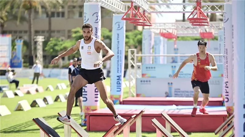 تأهل ثلاثي مصري لنهائي الرجال بكأس العالم للخماسي الحديث