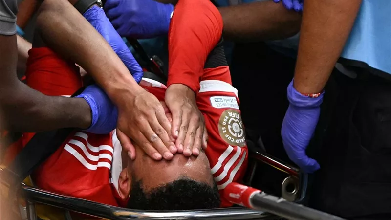 مستقبل «موسيالا» في مهب الريح.. الفحص الطبي ينبأ بإصابة خطيرة