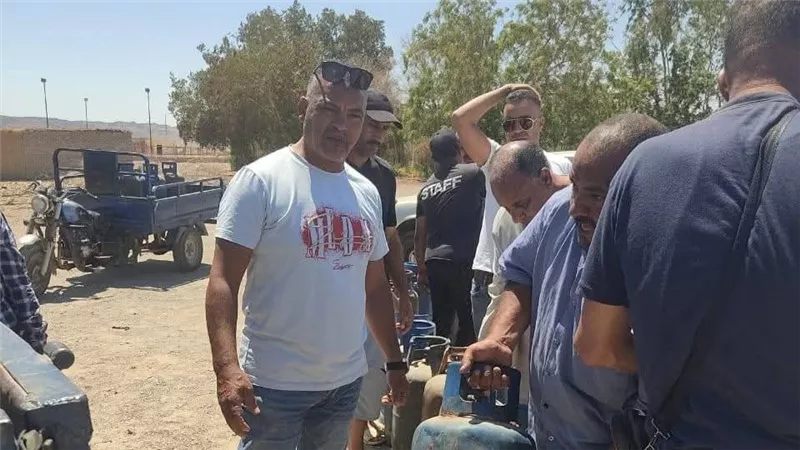 تموين القصير يتابع توريد أسطوانات البوتاجاز لضمان تلبية احتياجات المواطنين|صور