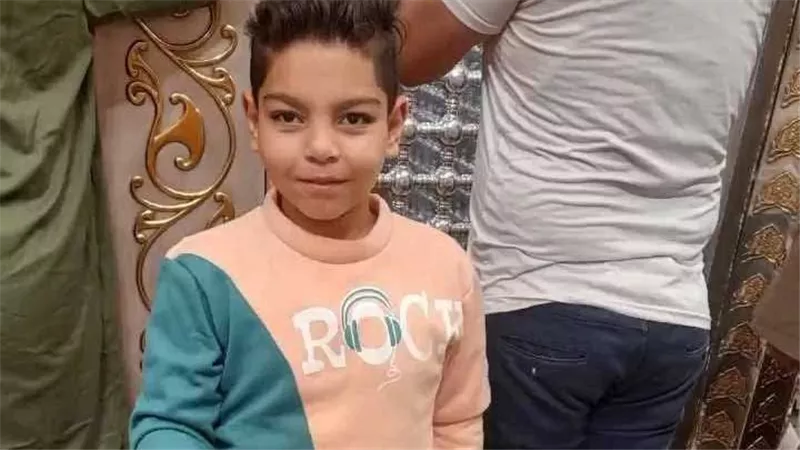 عذبه بالضرب المبرح ثلاث أيام.. مصرع طفل على يد والده في الفيوم