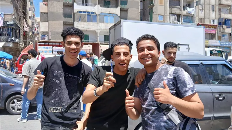 البكالوريا أم الثانوية العامة؟ كيف يختار الطالب الأنسب لمستقبله؟