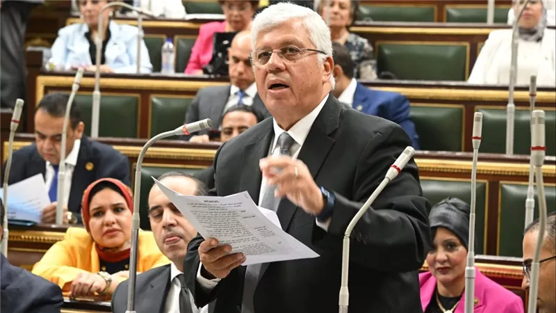 البرلمان يوافق على قانون يدمج خريجي التكنولوجيا الصحية ضمن المهن الطبية  