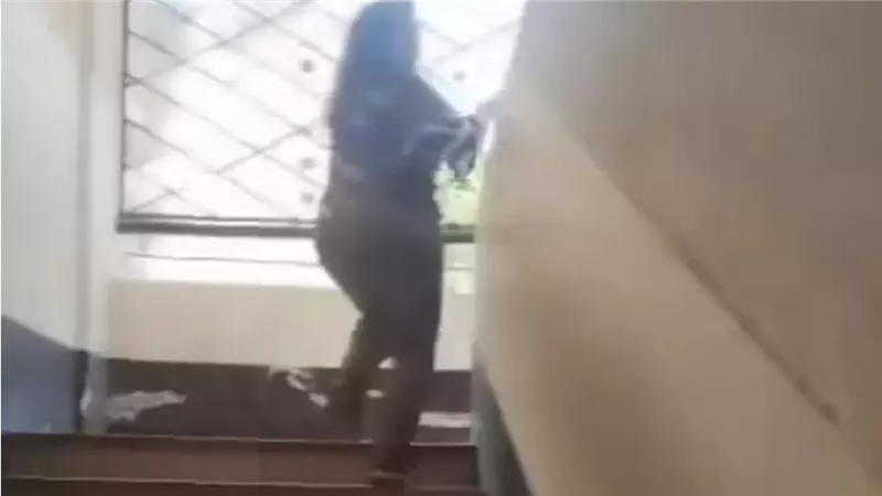 منعت الغش فانهالوا عليها ضربًا.. قصة معلمة واجهت فوضى امتحانات الثانوية 