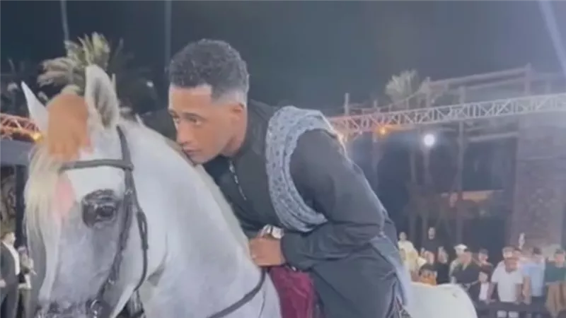 محمد رمضان من كواليس كليب من ضهر راجل : صورنا بأجود 30 حصان في مصر