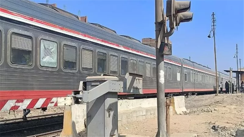 مصدر بالسكة الحديد يكشف حقيقة وجود إصابات في حادث خروج عجلة قطار بالمنوفية