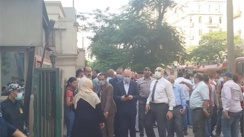 دون إصابات أو وفيات.. محافظة القاهرة: جارٍ السيطرة على حريق سنترال رمسيس 
