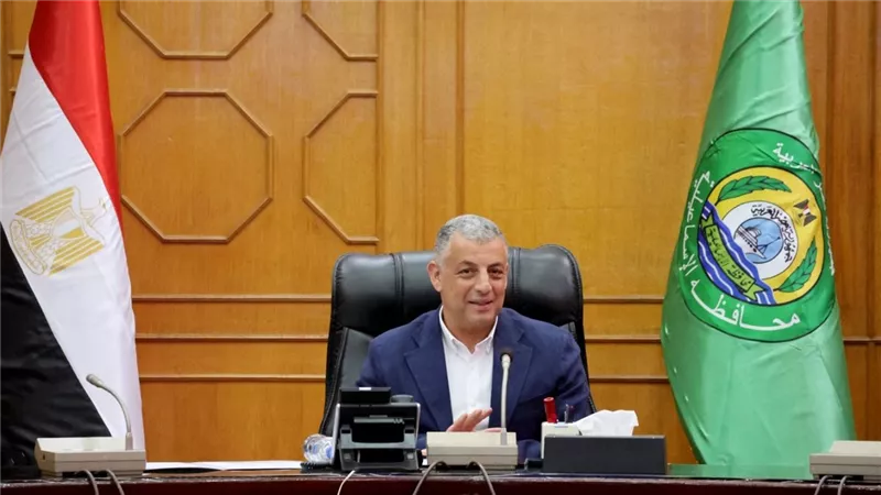محافظ الإسماعيلية: نجاح «أسماك البلد» يخدم المواطنين ويخفف الأعباء المعيشية