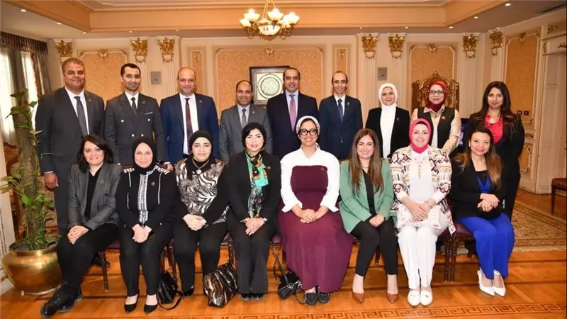 محمود فوزي يستقبل وفد نواب تنسيقية شباب الأحزاب.. ويشيد بأدائهم البرلماني